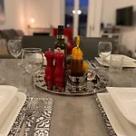 Cozy Modern W Free Parking Bbq & Fully Equipped