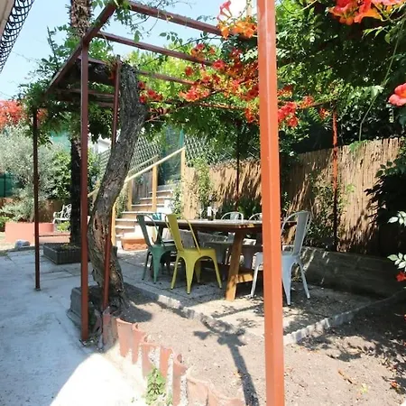 Cozy Modern W Free Parking Bbq & Fully Equipped Como