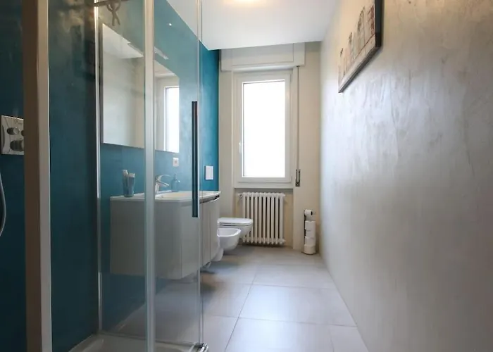 Prázdninový dům Cozy Modern W Free Parking Bbq & Fully Equipped Como