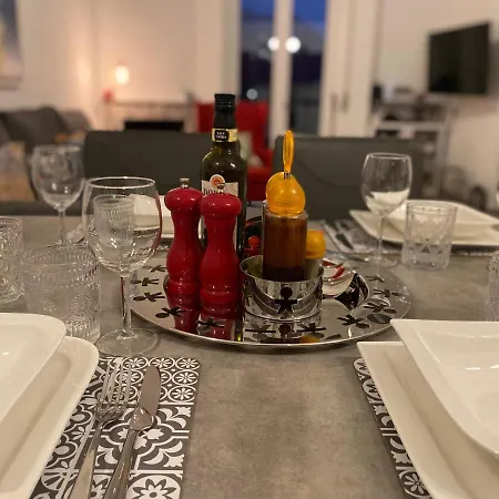 Cozy Modern W Free Parking Bbq & Fully Equipped